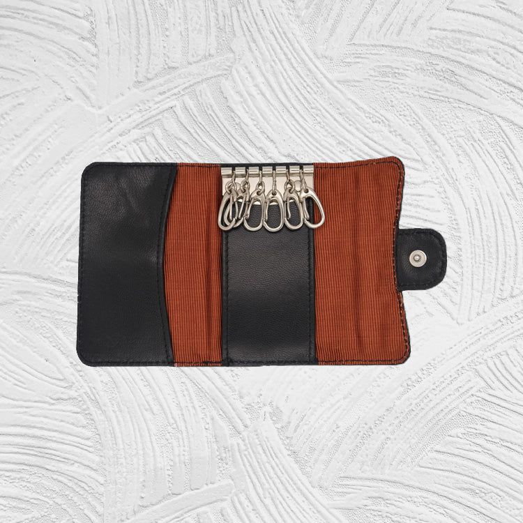 12079 Vincent: Leather Key Holder