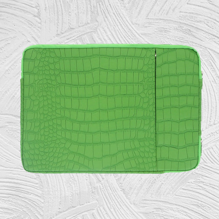12104 Irene: Macbook Pro Laptop Zipper Bag